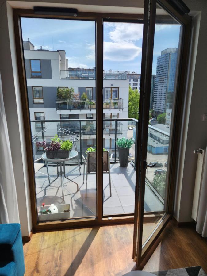 Apartment Sloneczny Spire Warsaw